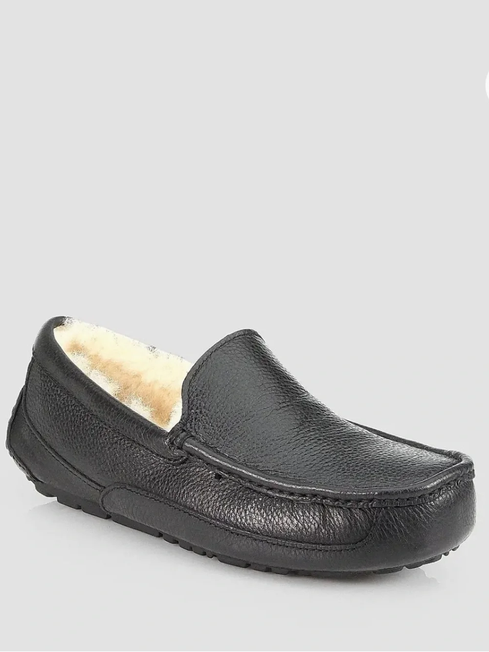 NEW UGG Ascot Men's Black Leather Moccasin Slip-On Loafer Size 10